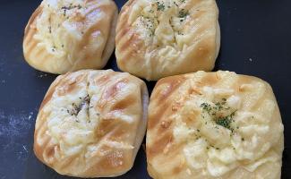 新作パンです🍞