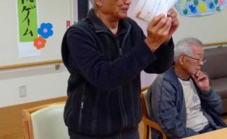 感謝状を受け取り「大切にします」と話されていました。