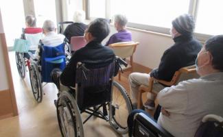 利用者さんを安全に誘導