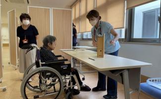 真剣に説明を聞かれてます☺