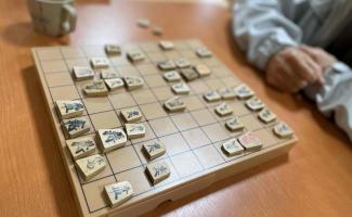 どちらが勝つか