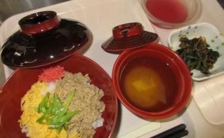 三色丼
