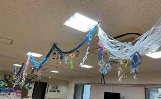 フロアに天の川が完成