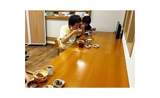 もくもくと召し上がっています😊