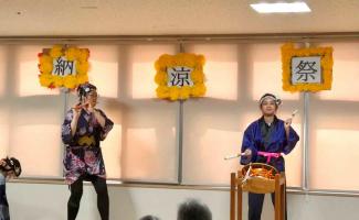 笛と太鼓で盛り上げます