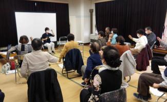 体操、一緒にやると笑顔がみられてました！