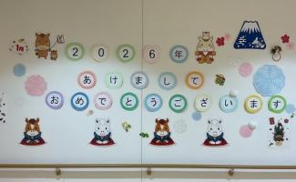 壁画でご挨拶！！