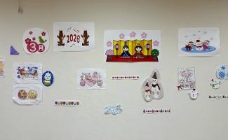 お雛様も見守っています🥰🥰